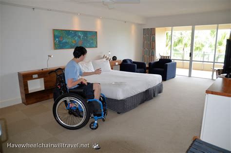 Summer Travel Tips: Five Reasons to Book an Accessible Hotel Room with accessibleGO